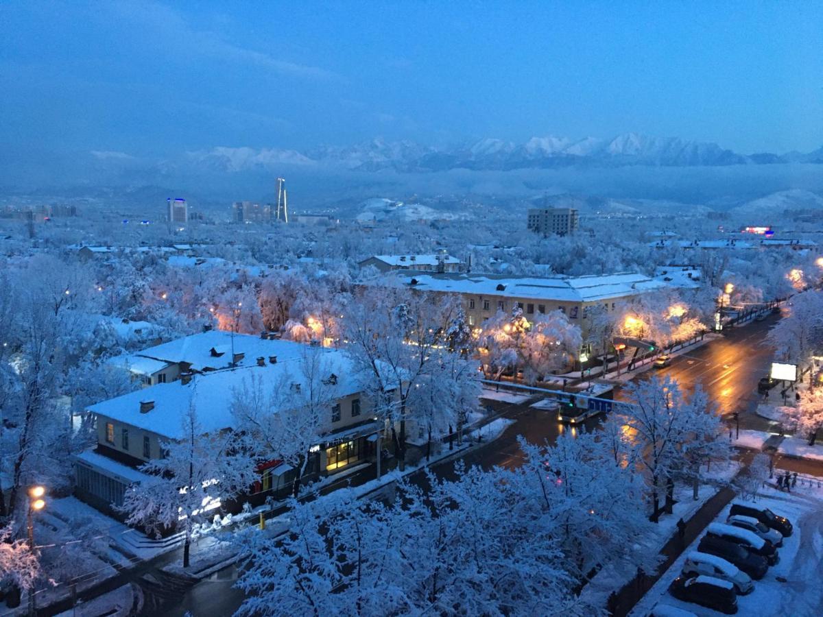 "Картина Горных Вершин" Квартира- "Mountain View" Apartment Almaty Exterior foto